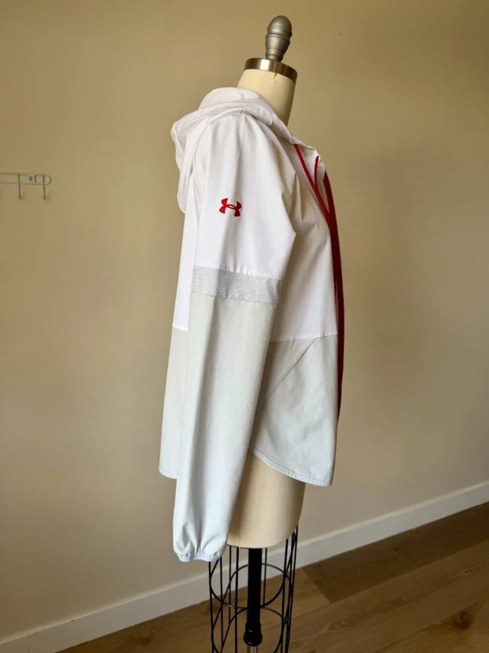 Under Armour Warm Up Jacket | White Full Zip Hoodie | Lightweight Running Jacket